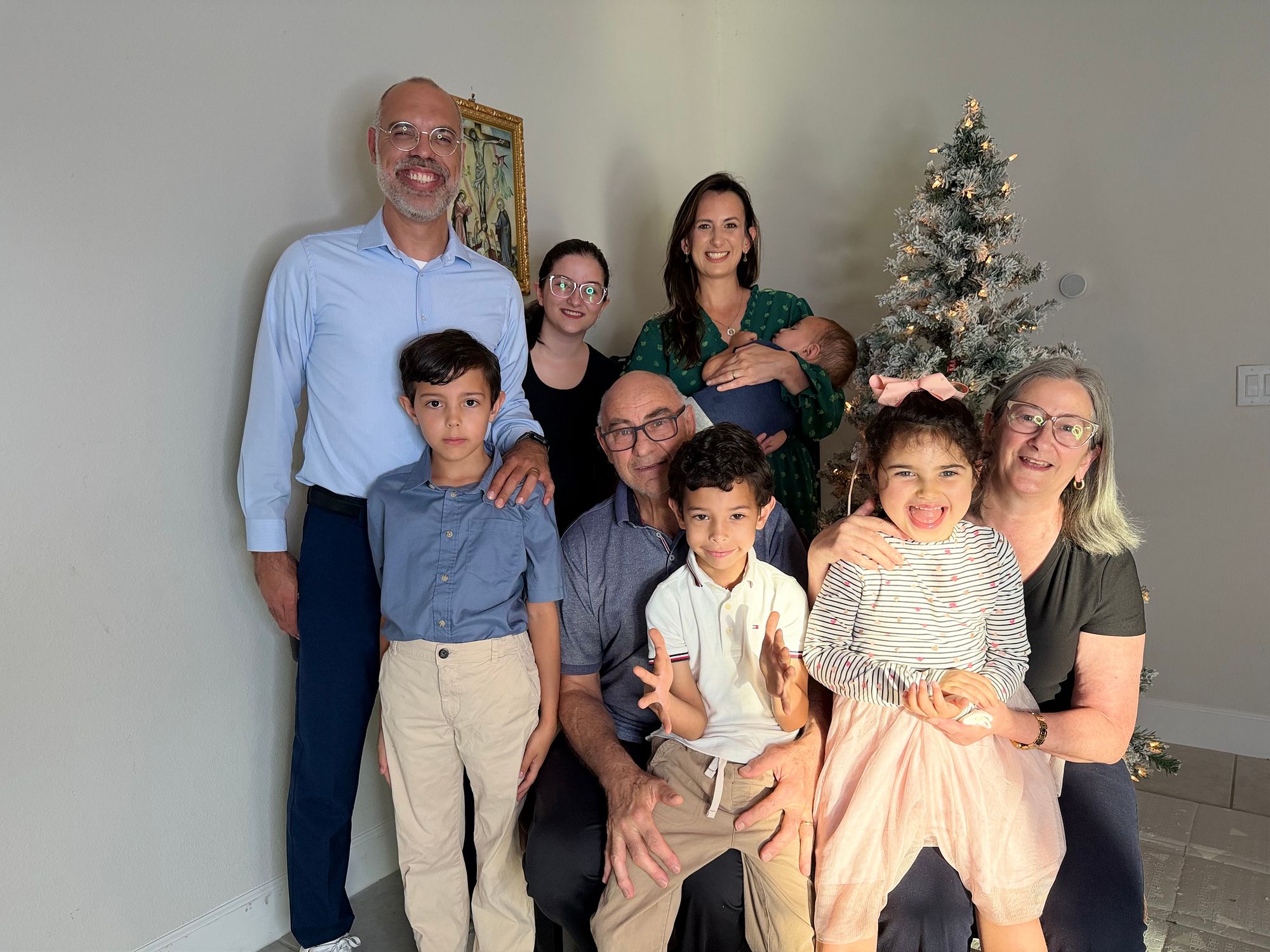 Allan Dos Santos with his family